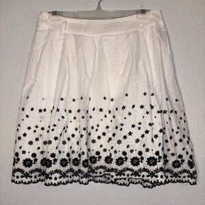 Star City Boho Cottagecore Embroidered 100% cotton skirt size 9